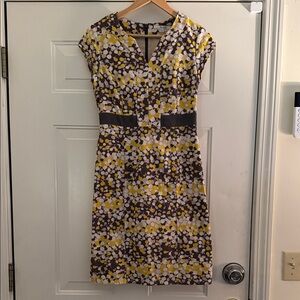 Boden Cap-Sleeve Polka Dot Shift Dress in Yellow and Brown. Sz 4R
